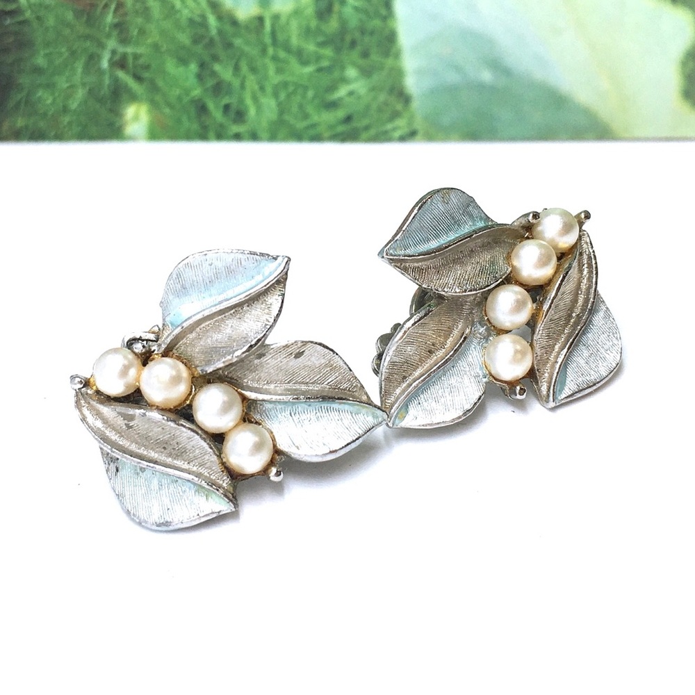 Vintage clip on earrings